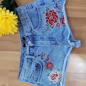 Forever 21 embroidered shorts
